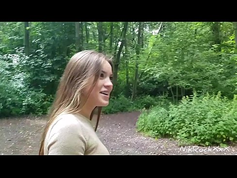 ❤️ Jag föreslog Evelina att vi skulle knulla på en offentlig plats! Hon sa ja. Sedan knullade jag henne i röven och sprutade i hennes mun. Sedan pissade hon på sig själv. Sexvideo at sv.sexygirlspics-com.ru
