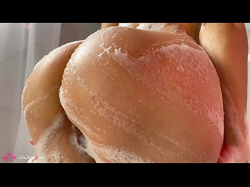 ❤️ Brunette onanerar fittan med vibrator till intensiv orgasm i duschen Sexvideo at sv.sexygirlspics-com.ru